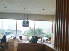 靠窗位-德克士(茶店子客运站店)