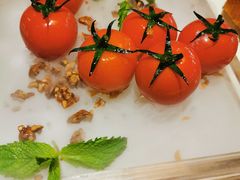 番茄脆菇沙拉-小大董·烤鸭(凤凰汇店)