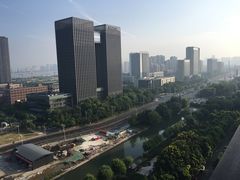 -杭州滨江宝龙城华美达酒店