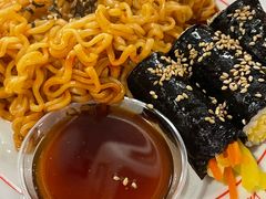 -夏星酒馆(剑桥公社店)
