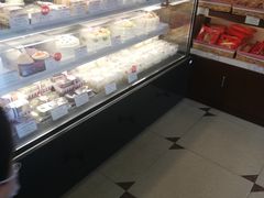 -红宝石·鲜奶小方·海派西点房(金杨店)
