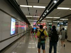 -体育场(地铁站)