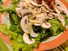 蘑菇色拉-BISTROFIORE美伊娜(伊犁南路店)