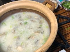 -蚝堡海鲜·威海菜·海肠捞饭·烧烤·亚洲吃蚝公司(幸福门店)