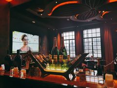 -YUE·6·西式融合餐厅(外滩六号店)