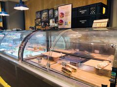 -巴黎贝甜(大宁国际商业广场店)