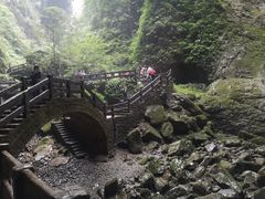 -龙水峡地缝景区