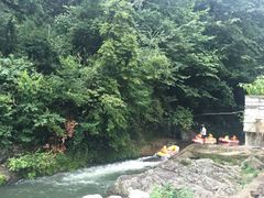 -藏龙百瀑漂流