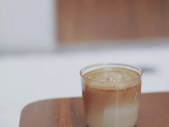 -Line 咖啡(石厦花园店)