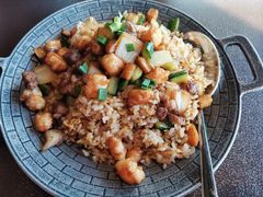-曼听小寨海鲜烧烤·大连辣炒大王(盖州街店)