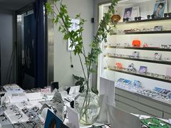 -视野联行眼镜蔡司·依视路官方授权店(顺城店)