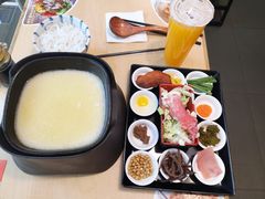 -阿香米线(中原万达店)