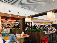 大堂-麦当劳(杭州东站高铁店)