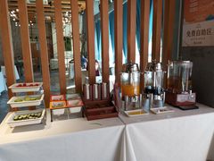 -香山湖家家宴(中山陵店)