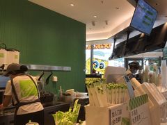 -奈雪的茶(优特汇店)