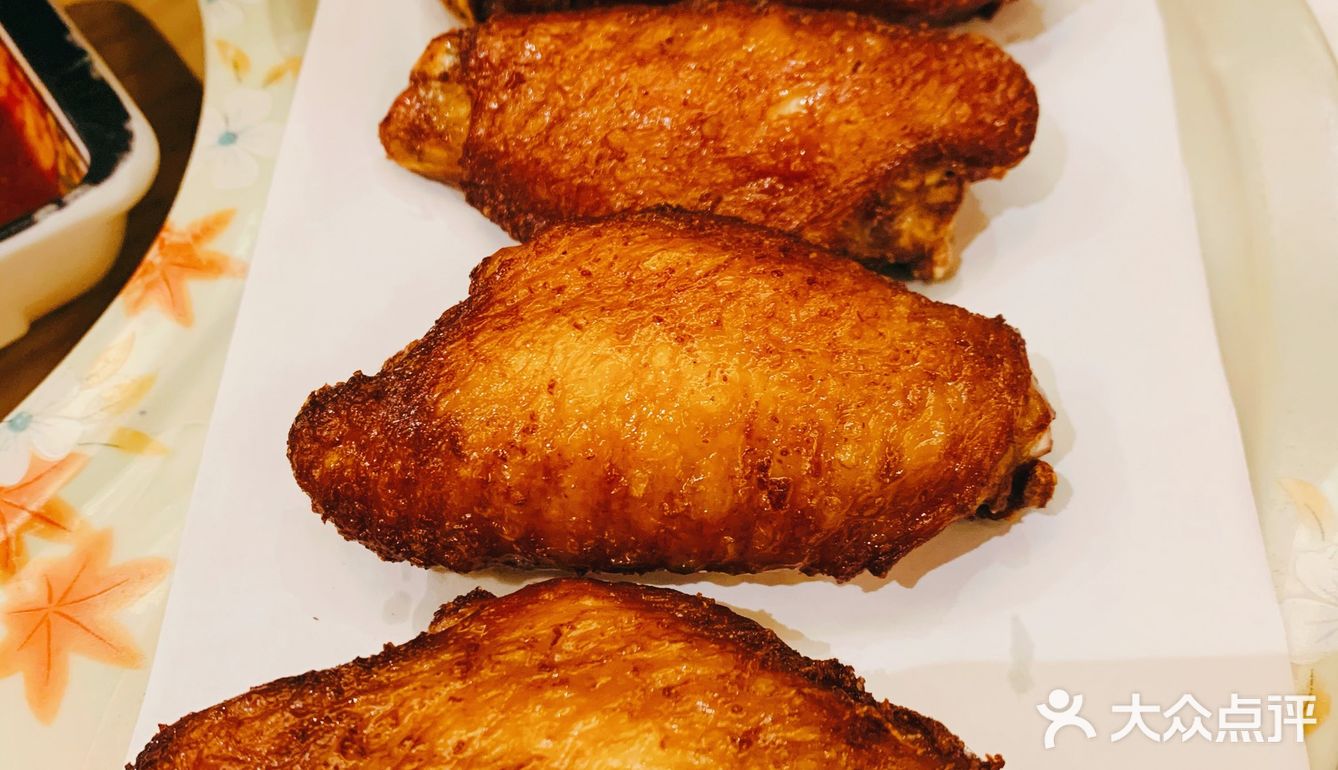才食兼备自助餐，一锅两吃，性价比高~