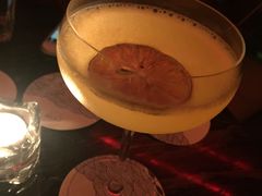 -饮湖威士忌鸡尾酒吧