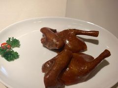 脆皮乳鸽-利苑酒家(华熙国际店)