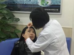 -上海大学附属上海和平眼科医院
