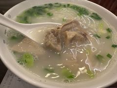 本帮肚肺汤-三两春(浦三路店)