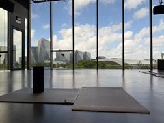 -Z&B Fitness Studio·Gym(前滩L+PLAZA店)