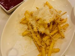 -WOLFGANG PUCK KITCHEN & BAR(迪士尼小镇店)