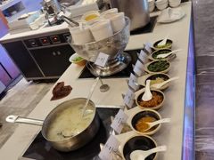 -飨食汇全日制餐厅·昆山皇冠假日酒店(九方店)