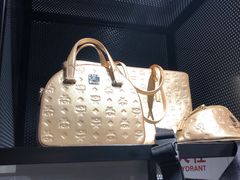 -MCM(比斯特上海购物村店)