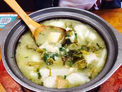 -周鱼小馆石锅酸菜鱼(活力汇店)