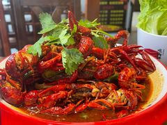 -乡土黄·鲜牛肉火锅·小龙虾(兴业街店)