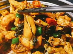 青椒紫苏味-蛙小侠·沸腾砂锅(南山欢乐颂店)