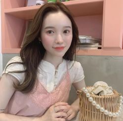 -东方美妍小鹏造型