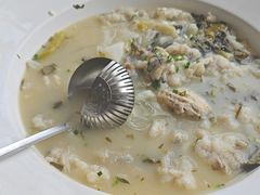 -严记小天府酸菜鱼(西四路店)