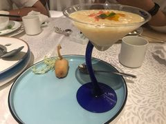 杨枝甘露天鹅酥-杭州西湖柳莺里酒店·闻莺厅