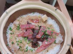 -洪氏嗨捞·广东猪肚鸡·椰子鸡火锅(西咸万象城店)