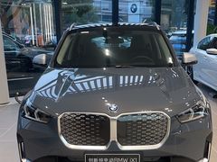 -上海宝信宝马4S店