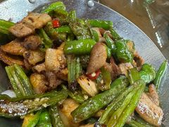 -芦茨金富饭庄·25年老字号·专做稻草鸡
