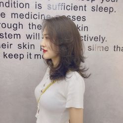-诗悦发型烫染SALON