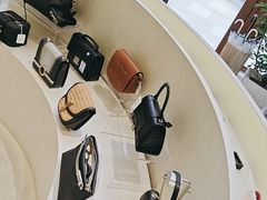 -六六奢品·vintage中古·回收二手奢侈品包包手表首饰(环球港店)