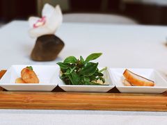 独蒜鲜贝配三文鱼子-逸道(益丰·外滩源店)