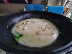 胡椒猪肚煲鸡-巨元河鲜酒楼·清远特色菜名店(英德店)