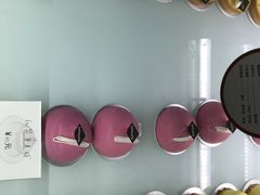 -UNI UNI(环亚凯瑟琳店)