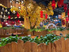 -老滇山寨•云南特色菜•地方菜•民族风情歌舞表演(金碧店)