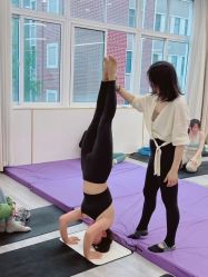 -亚太瑜伽普拉提学院