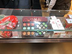 -VENCHI 闻绮(上海佛罗伦萨小镇店)