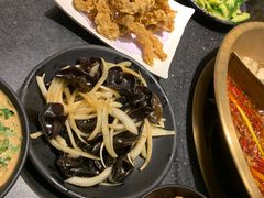 -沸炉重庆老火锅(军事博物馆店)