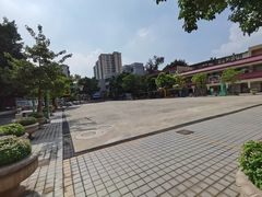 -矿泉游泳场