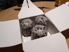 椰子可丽露-WHEAT&BAKER-麥(凯德来福士店)