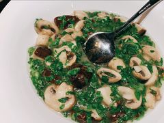 荠菜烩双菇-廊亦舫Lang Yi Fang Restaurant(金桥店)
