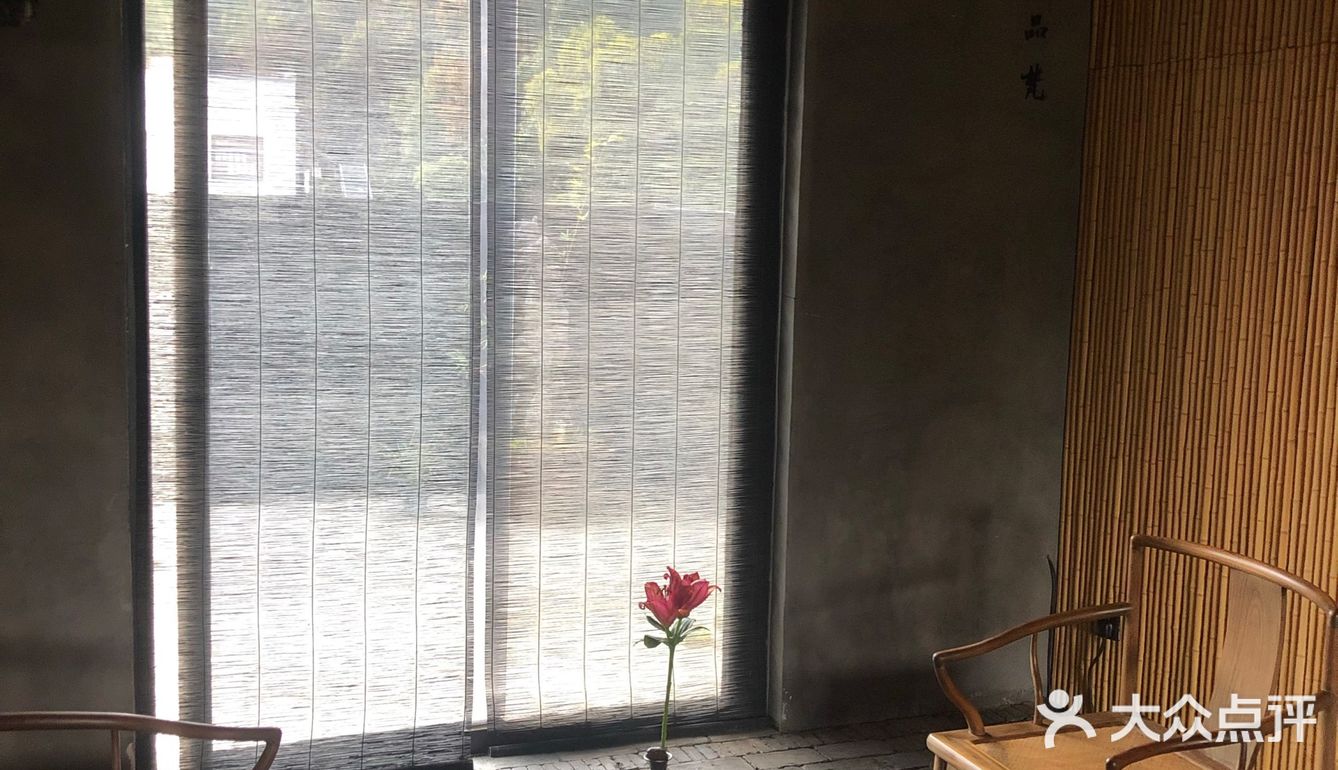 新鲜蔬果原料制作，口感很好，不甜腻